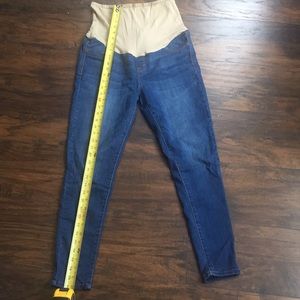 Maternity skinny jeans size medium